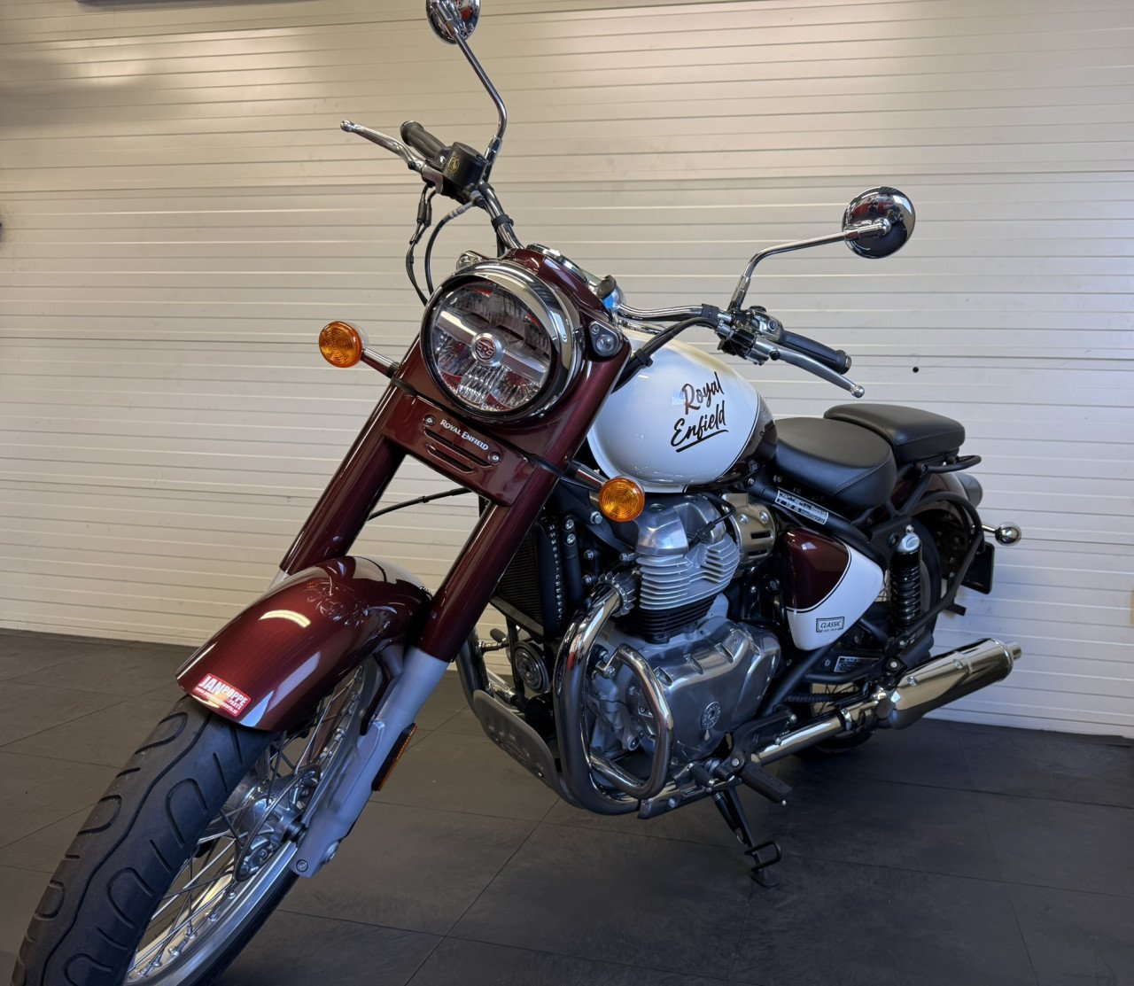 Jonge en zeer nette Royal Enfield Classic 650!