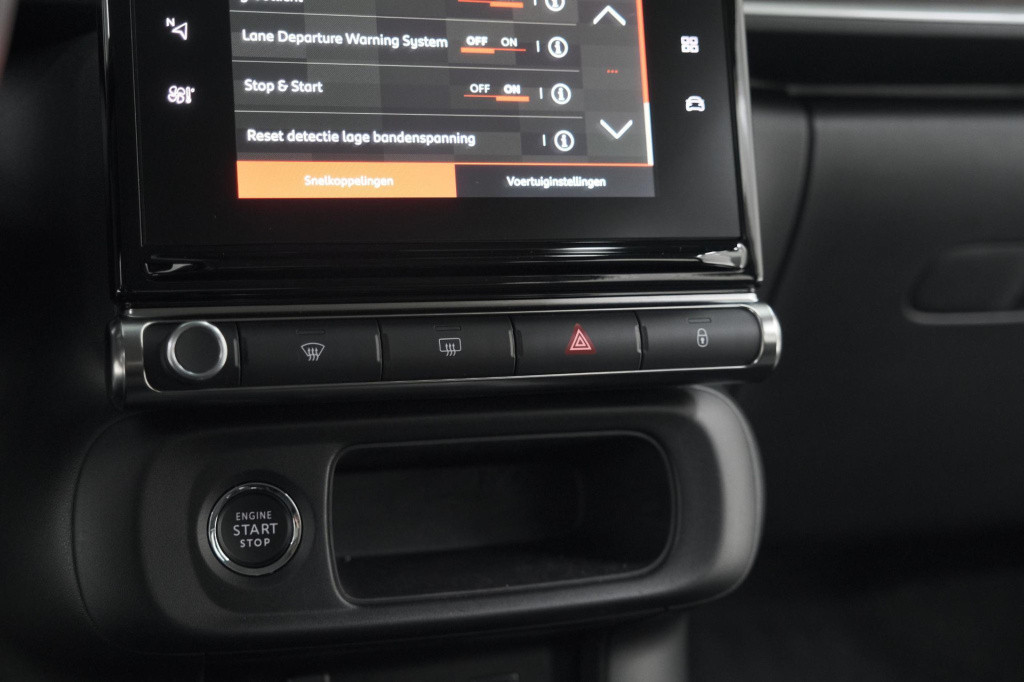 Citroen C3 puretech 82 shine | camera | stoelverwarming | apple carplay | 1