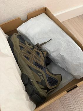 Asics loden green maat 42