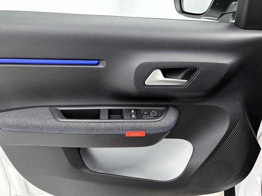 Citroen C3 turbo 100pk plus | rijklaar | apple carplay | 17" wielen | dakra