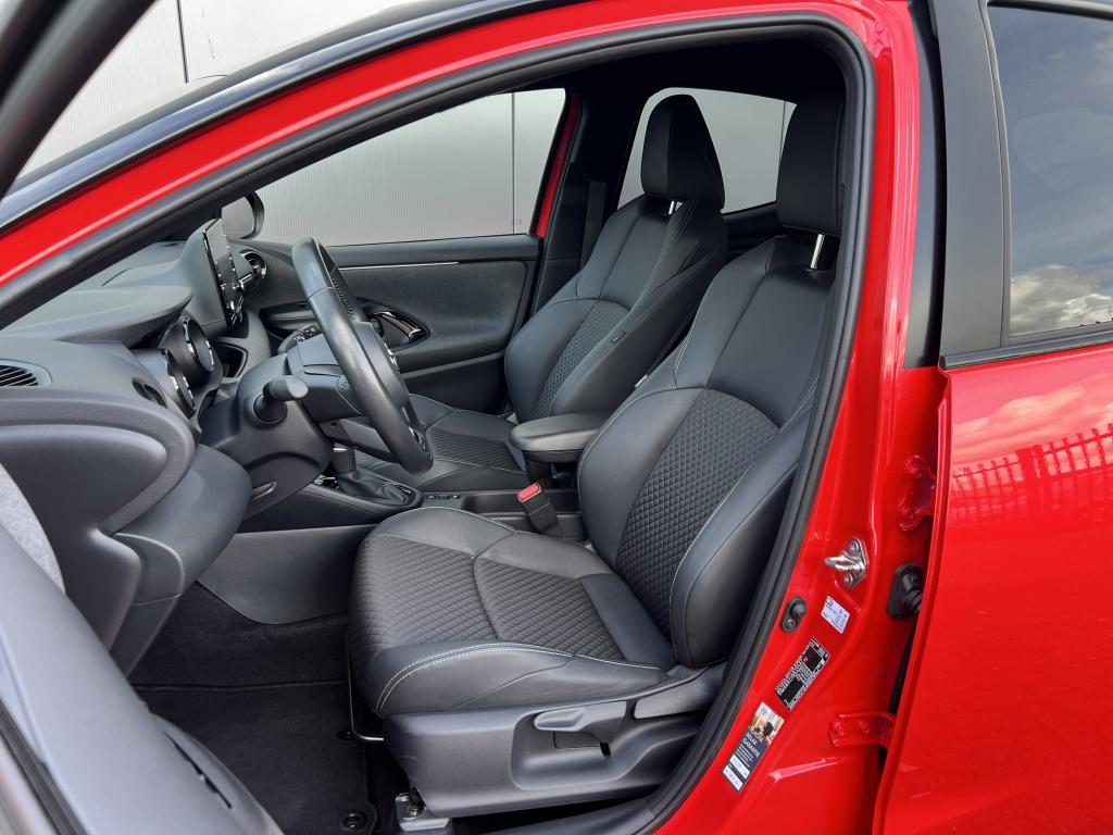 Toyota Yaris 1.5 hyb. launch ed. | stuurverwarming | stoelverwamring | dode