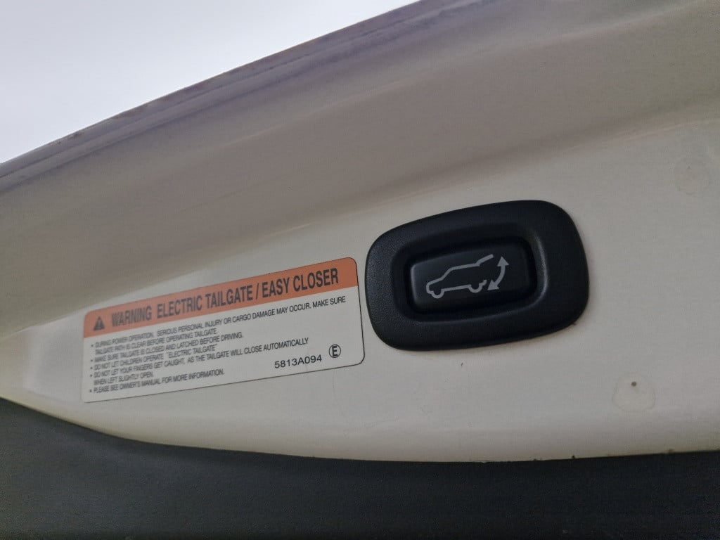Mitsubishi Outlander 2.0 phev instyle+