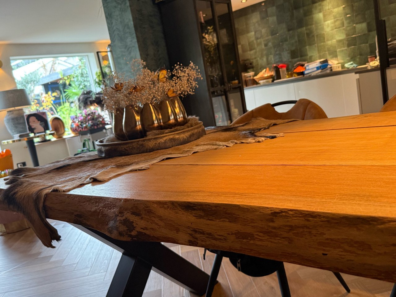 Eiken boomstam eettafel 6 persoons