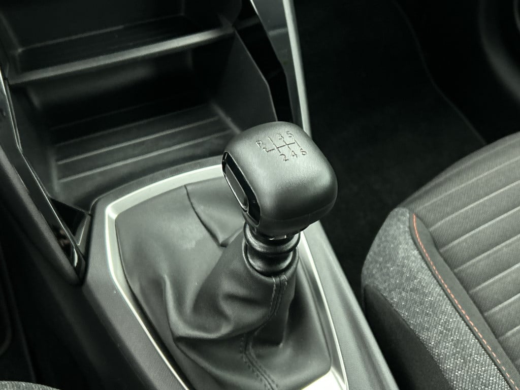 Peugeot 208 100 pk active pack | rijklaar | stoelverwarming | parkeersensor