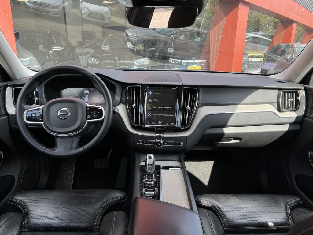 Volvo XC60 2.0 t8 twin engine awd inscription 392pk | luchtvering | 20'' lm