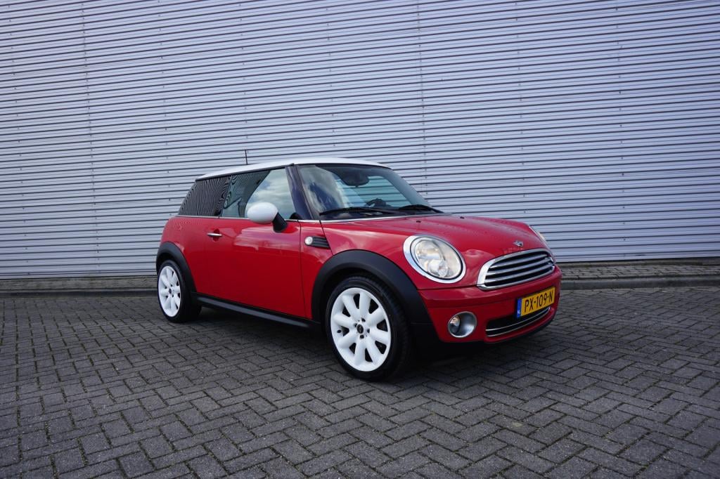 Mini One mini 1.4 airco / elektr. ramen / lm velgen