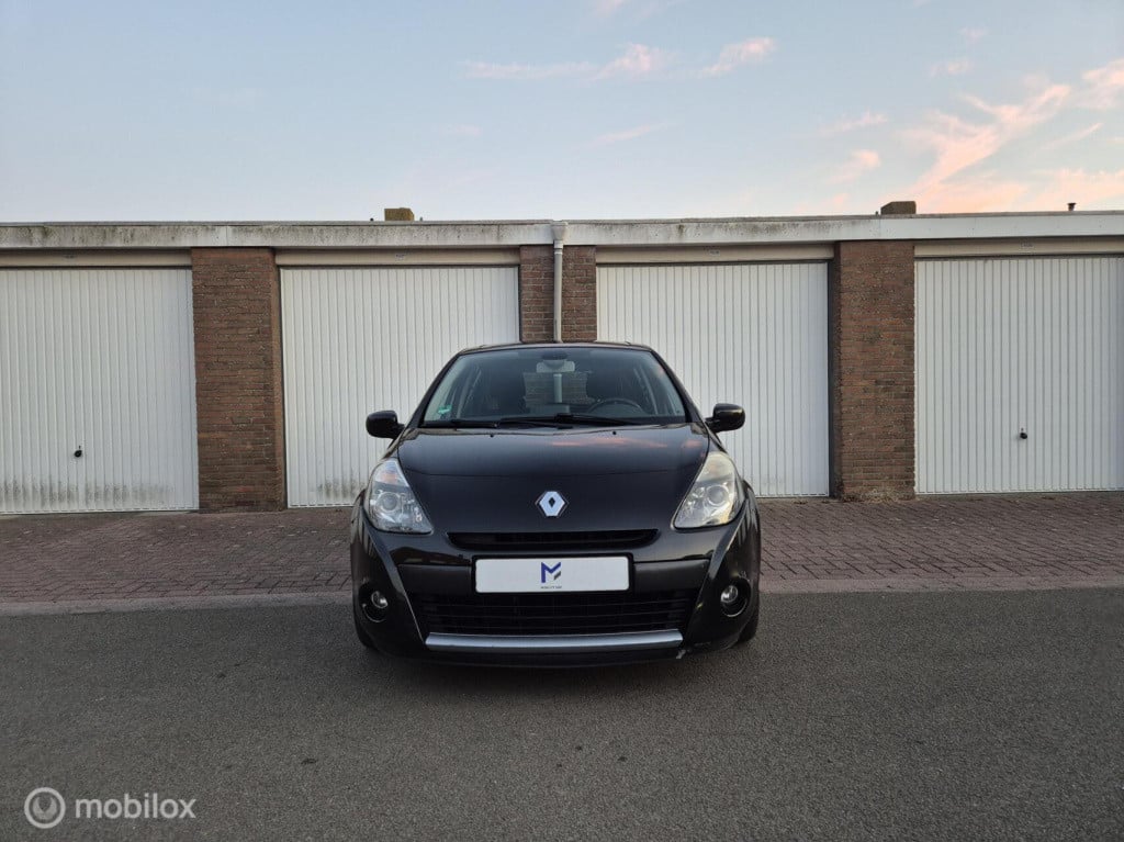 Renault Clio 1.6 dynamique automaat / 5-deurs / airco / cruisecontrol / pan