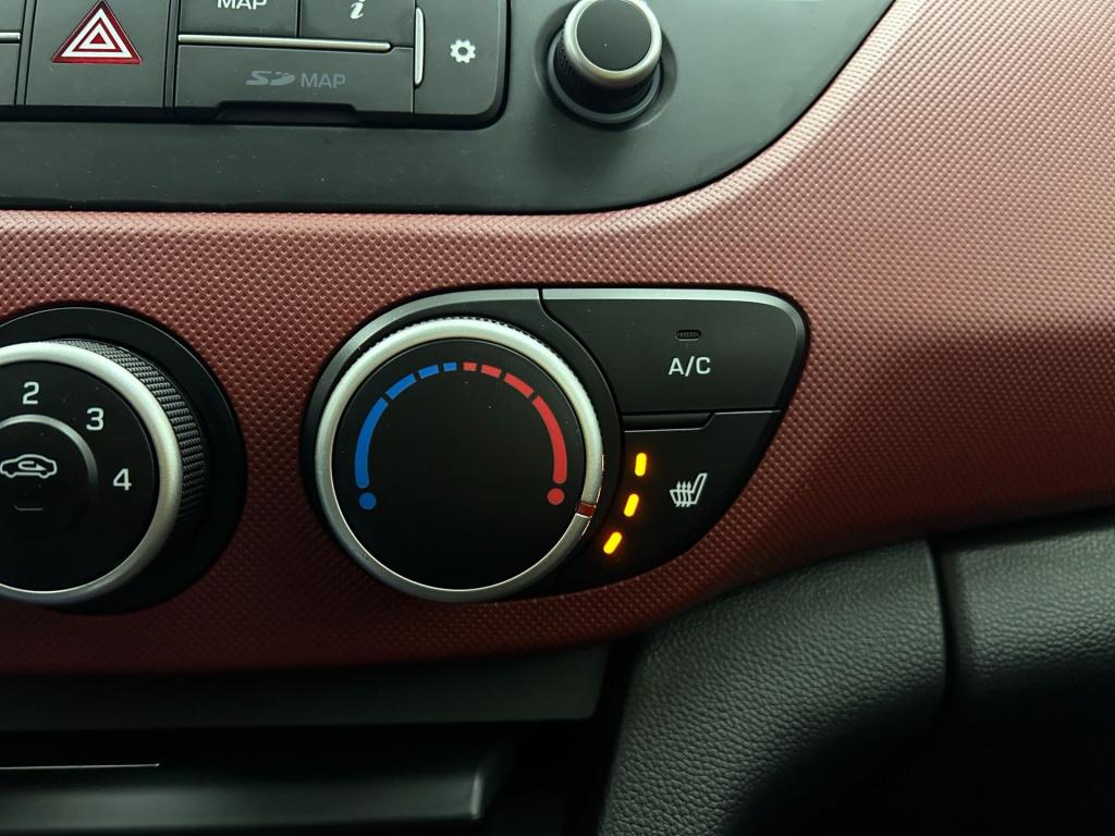 Hyundai I 10 occasion 1.2i | zwart | tweedehands hyundai i10 | airco | stoe