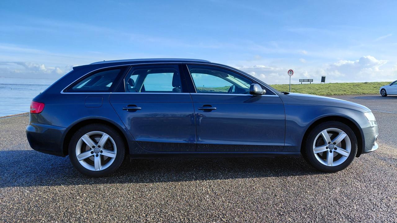Audi a4 station b8 1.8 tfsi + extra set winterbanden