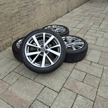Originele 18" zomerset Mazda