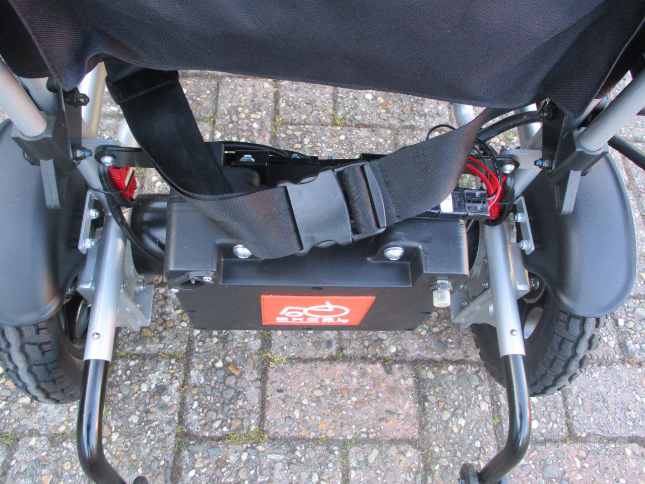 Zgan Excel Qnect opvouwbare elektrische rolstoel + nieuwe accu,s en oplader