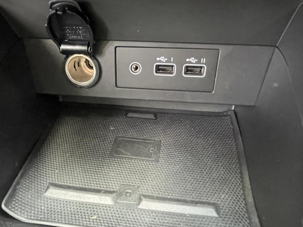 Mitsubishi Colt 1.6 hev intense+