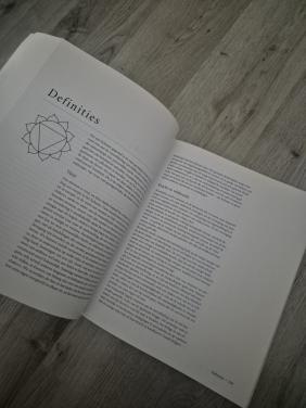 Reis door de chakras boek