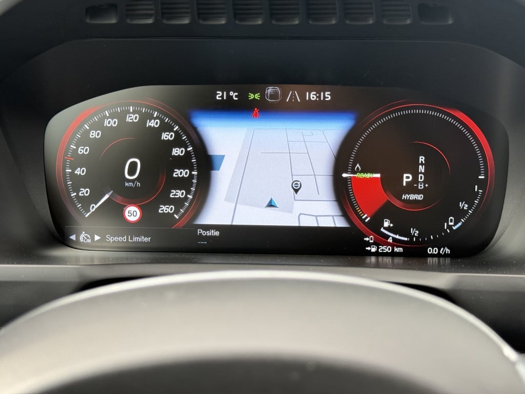 Volvo XC90 t8 390pk recharge r-design| panodak| adap.cruise| trekhaak| 360c