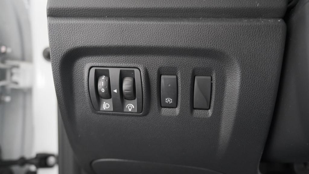 Renault Captur 1.3 tce intens | trekhaak afneembaar | navigatie | parkeerse