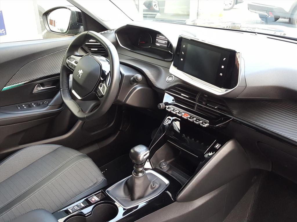 Peugeot 2008 1.2 pt 100pk allure trekhaak afneembaar | navigatie | apple ca