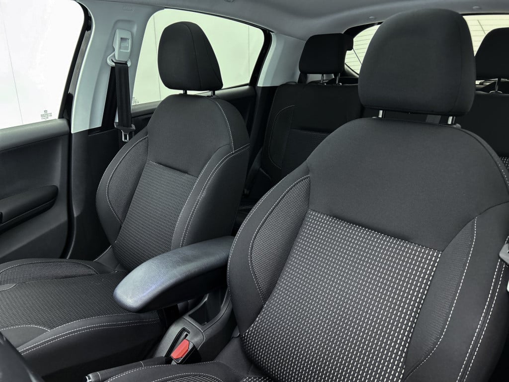 Peugeot 208 110pk automaat allure | rijklaar | panoramadak | navi | achteru