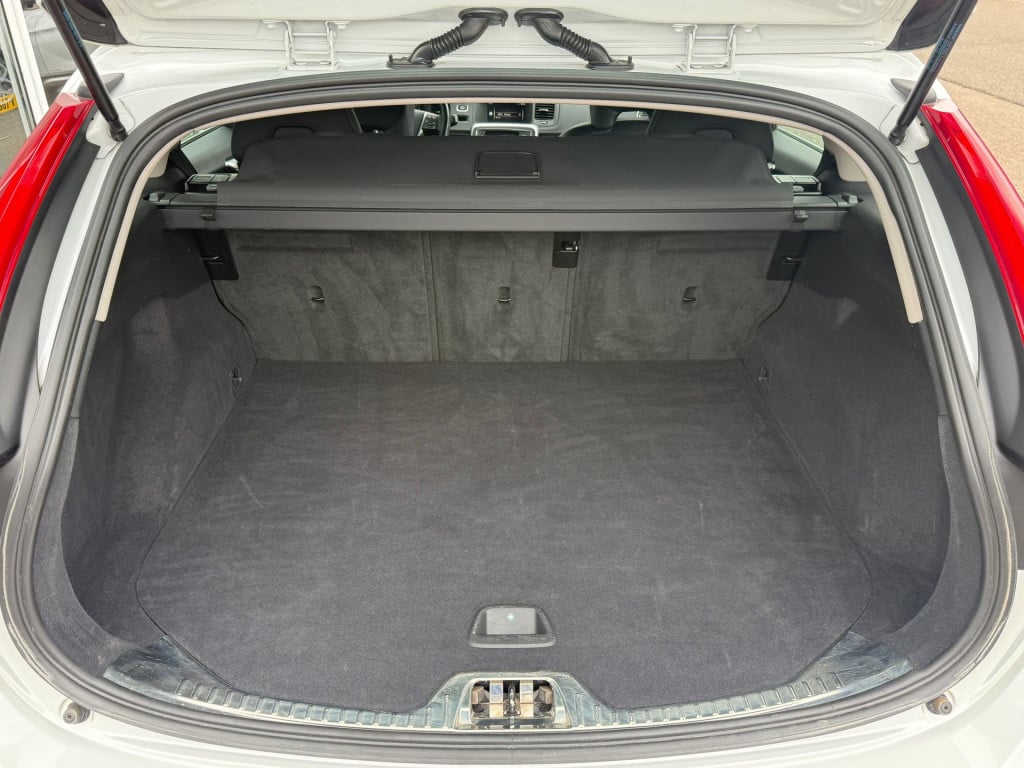 Volvo V60 1.5 t2 momentum