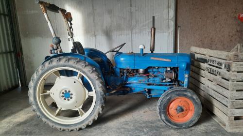 Fordson Dexta