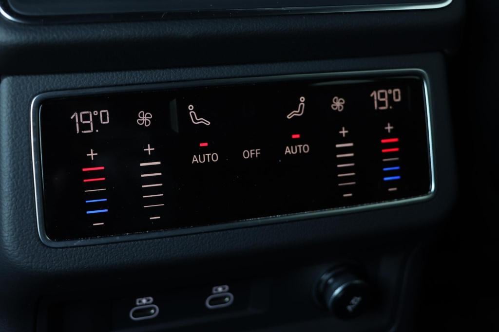 Audi A6 avant 55 tfsi e quattro s edition competition 367pk s tronic | soh 
