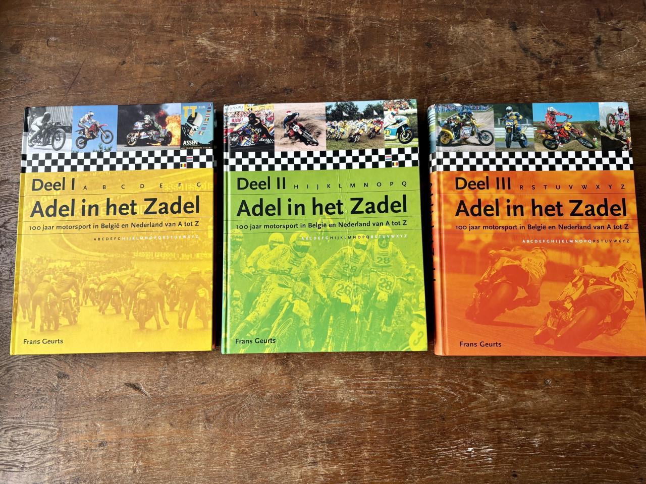 Set van 3 boeken  geschiedenis van 100 jaar motorsport De Adel in het Zadel