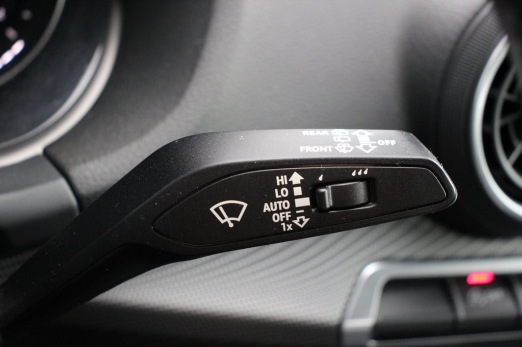 Audi Q2 1.4 tfsi | limited | s-tronic | led | navi