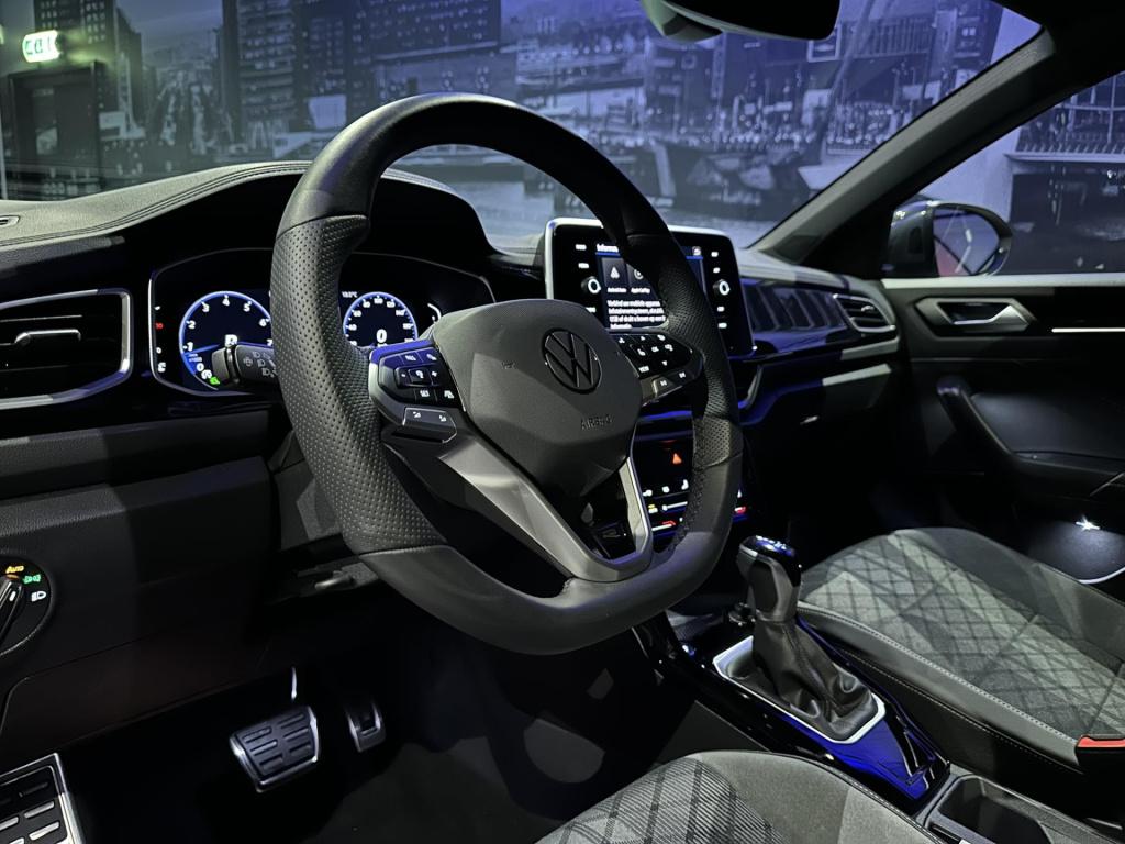 Volkswagen T-roc 1.5 tsi r-line edition *keyless*winterpakket*camera*