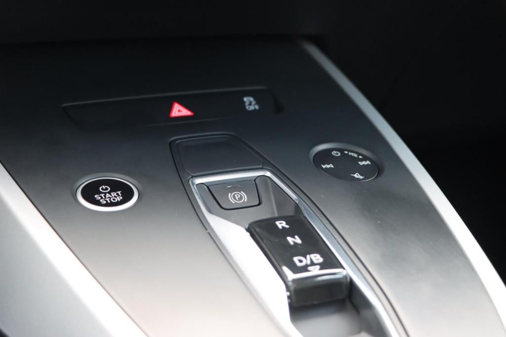Audi Q4 E-tron 40 advanced edition 82 kwh 204pk | soh 98,2% |