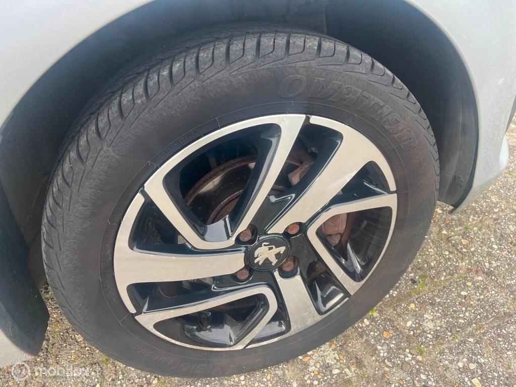 Peugeot 108 1.2 vti allure | incl. beurt, distributieriem en apk