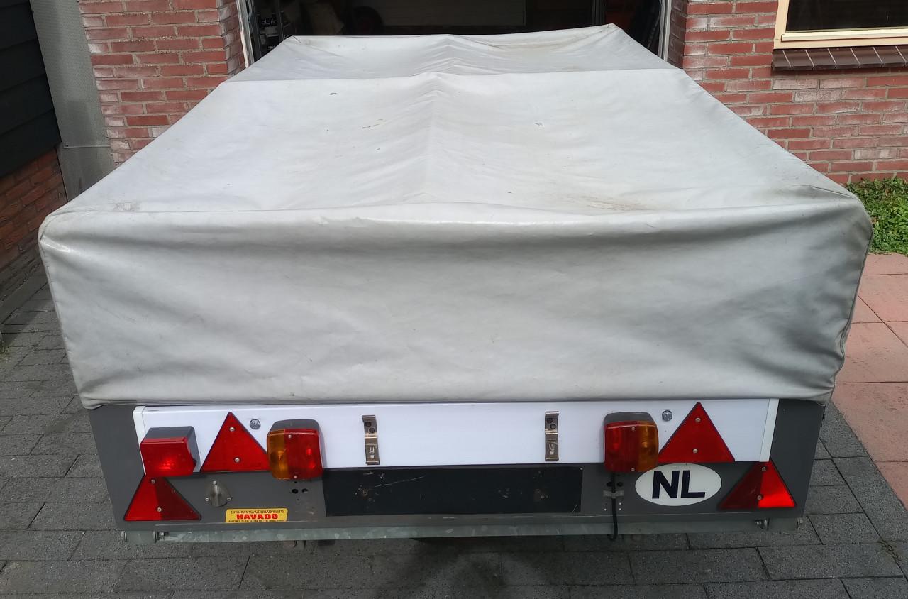 Aanhanger met afdekzeil