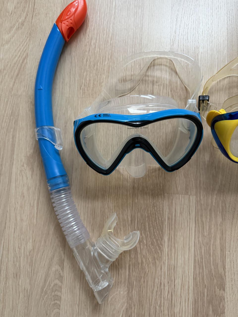 2 snorkelsets man/vrouw formaat