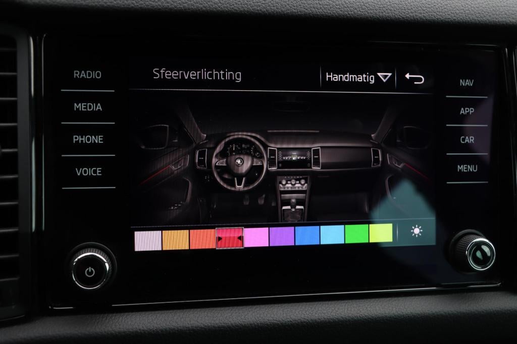 Skoda Kodiaq 1.5 tsi sportline business 150pk dsg7 | trekhaak | pano | memo