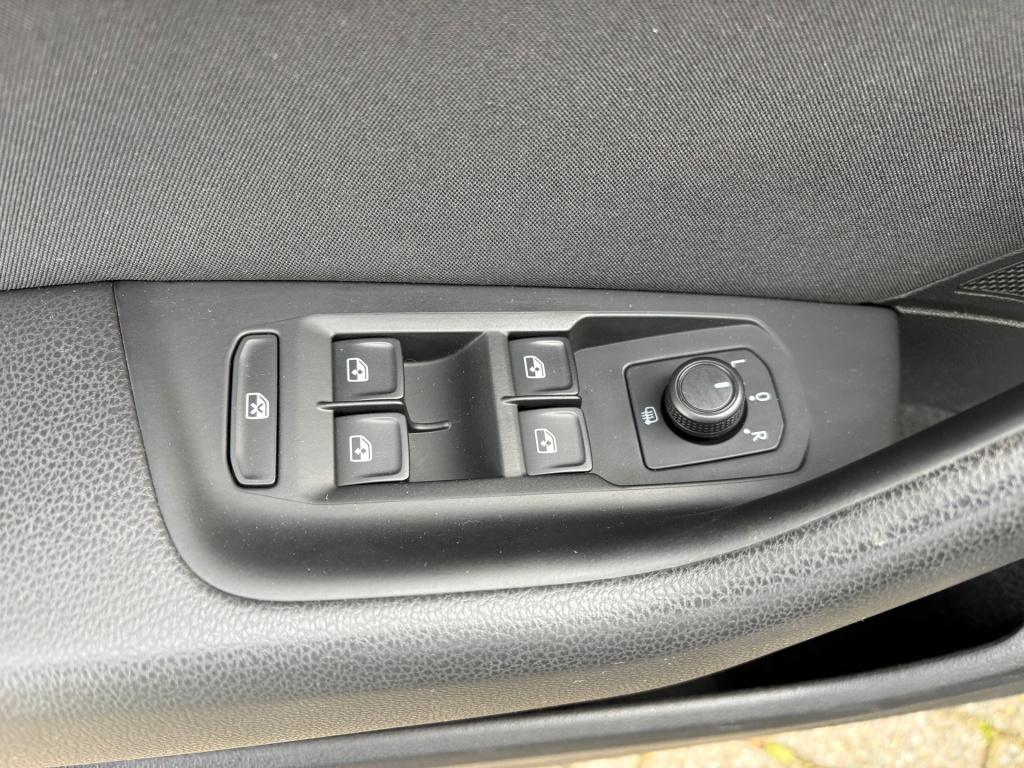 Volkswagen Passat variant 1.5 tsi comfortline business