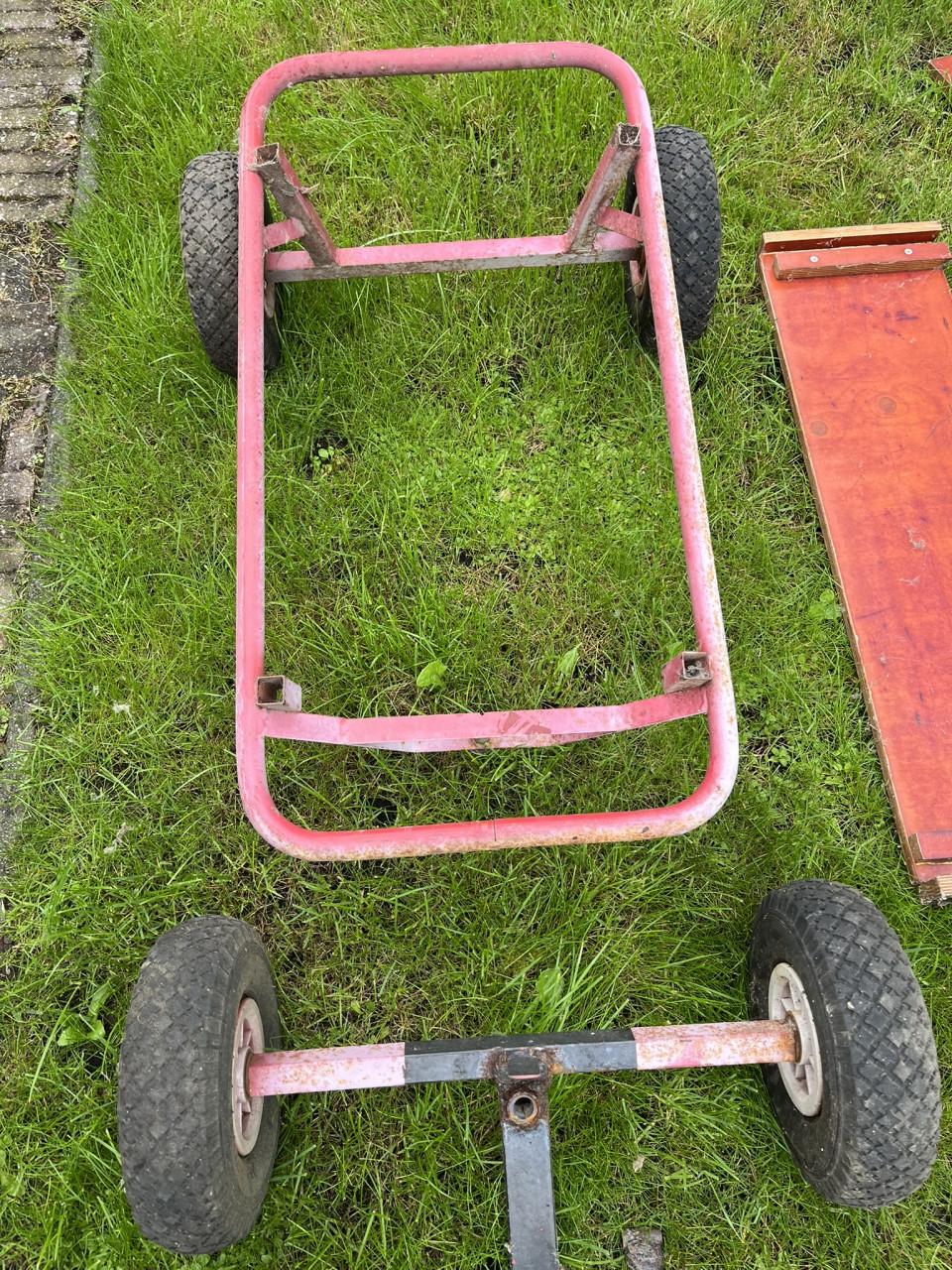 Bolderkar met werk