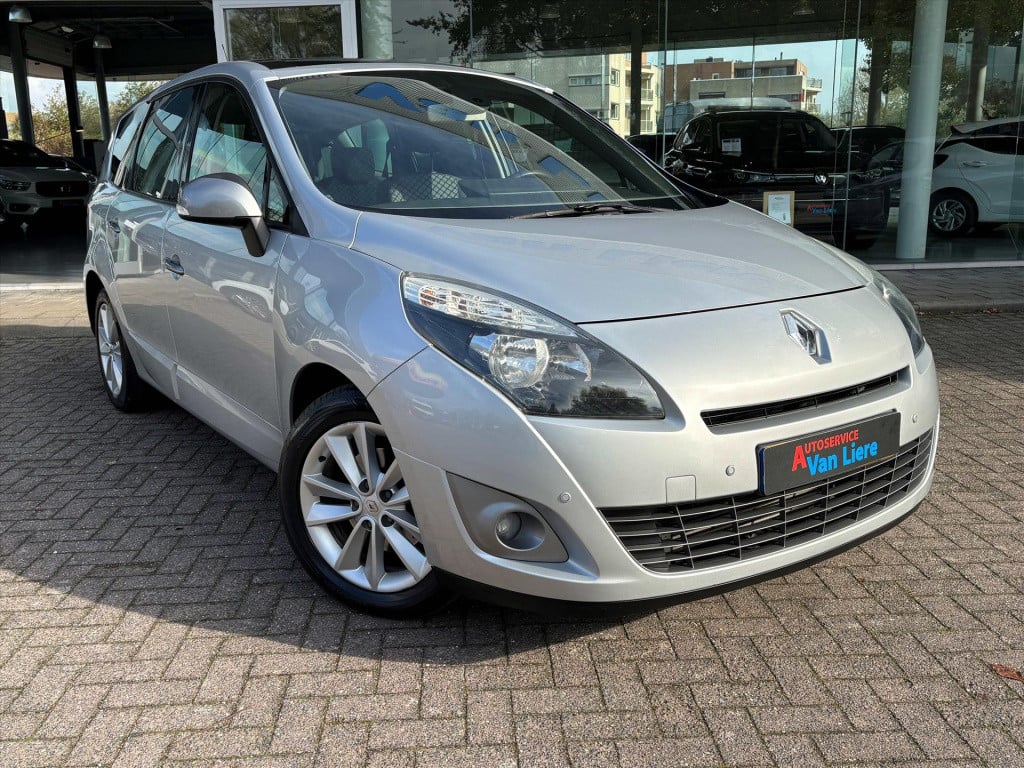 Renault Grand Scenic tce 130 7 persoons expression| schuifdak|trekhaak|rijk