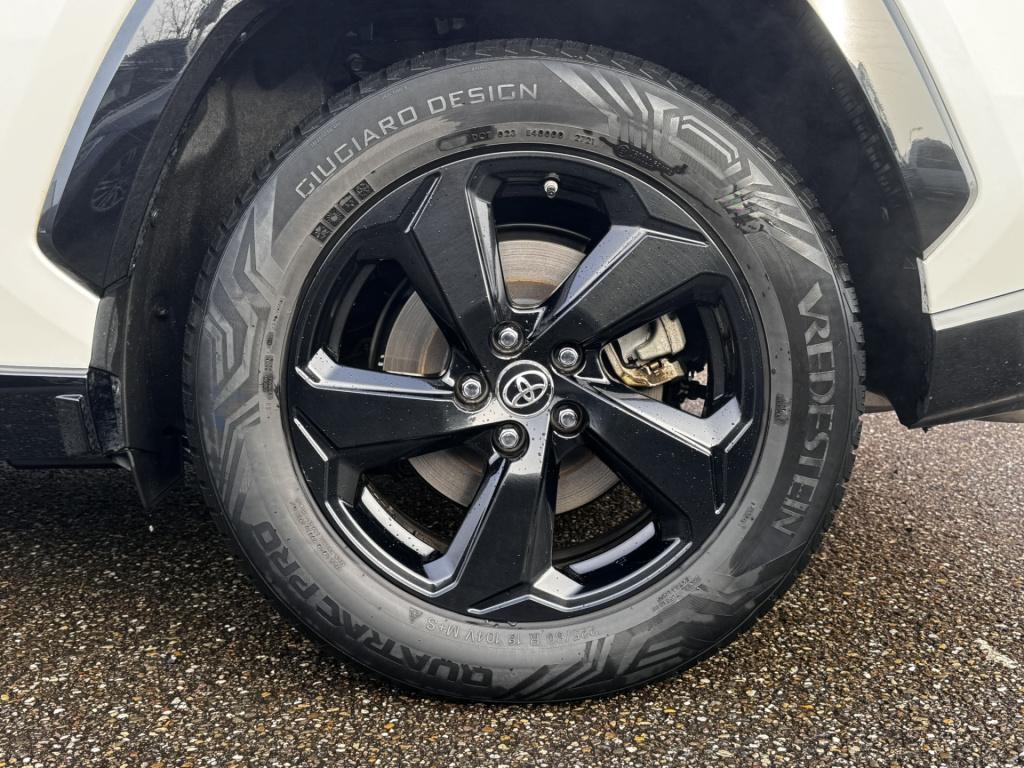 Toyota Rav4 2.5 hybrid style | navigatie | trekhaak | bi-tone |