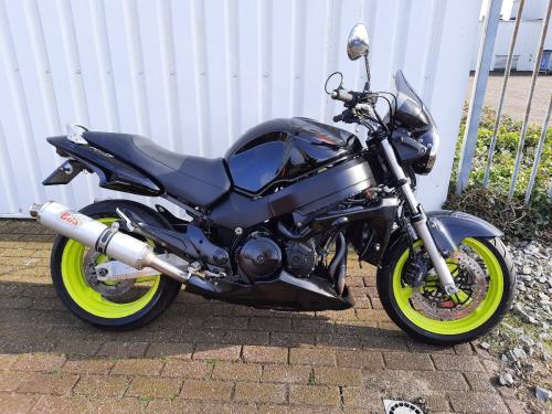 Honda X11, dikke naked bike