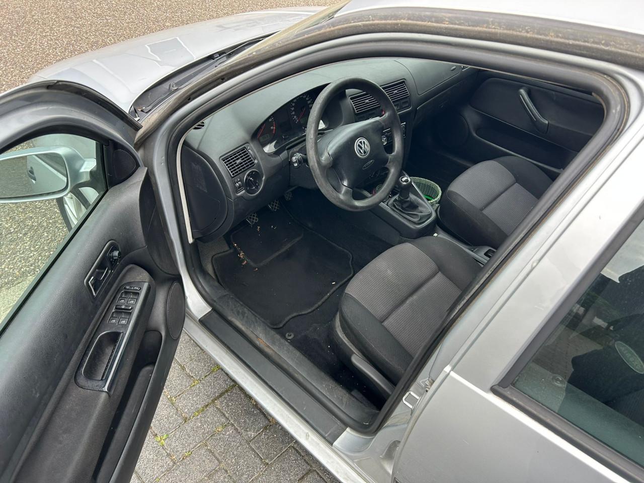 Volkswagen Golf 1.6-16V Trendline MEENEEMPRIJS!