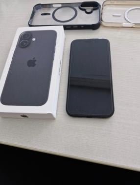 IPhone 16 128GB Zo goed als nieuw