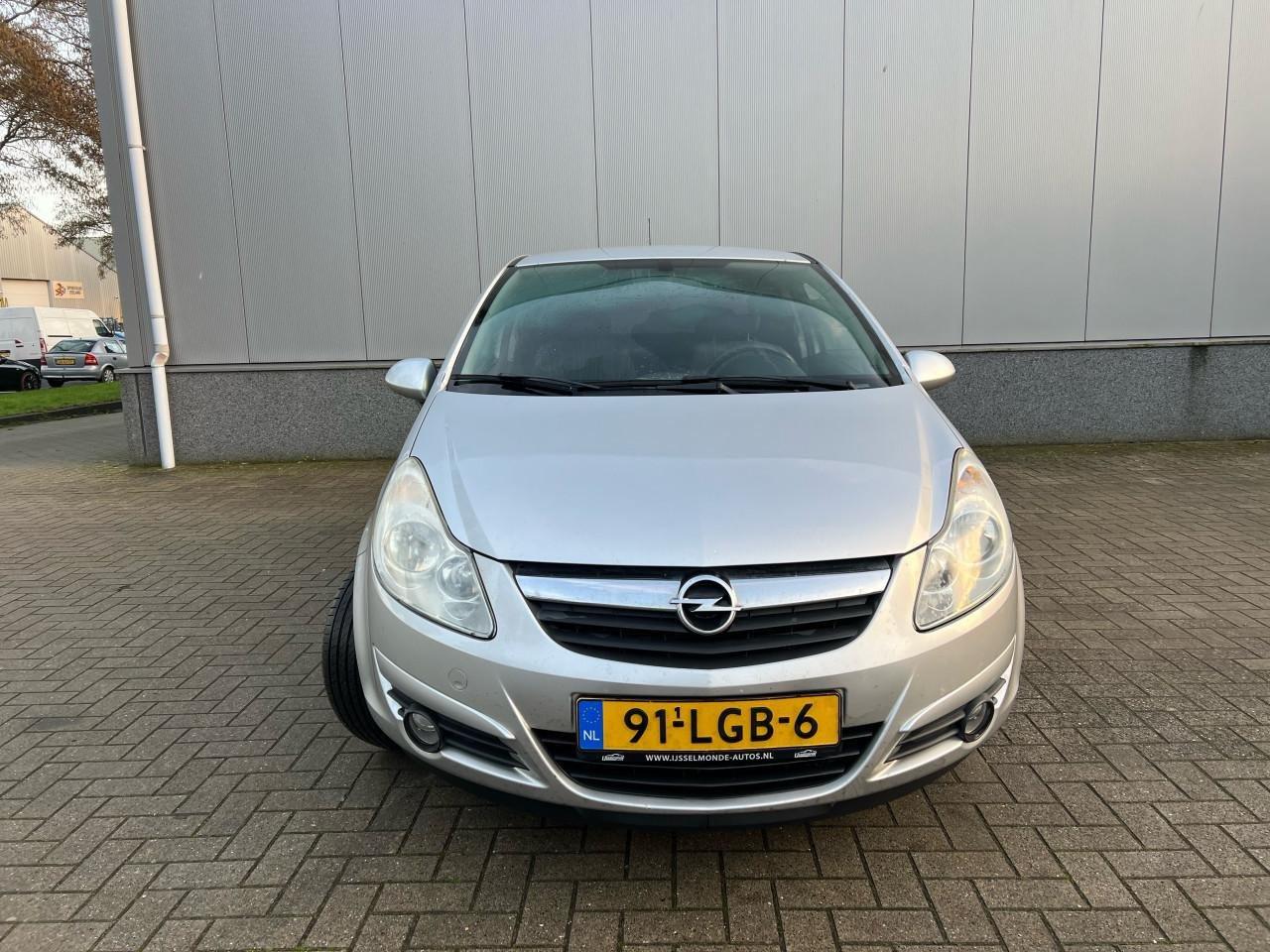 Opel Corsa 1.4-16V Enjoy 154.938KM Jaar Apk
