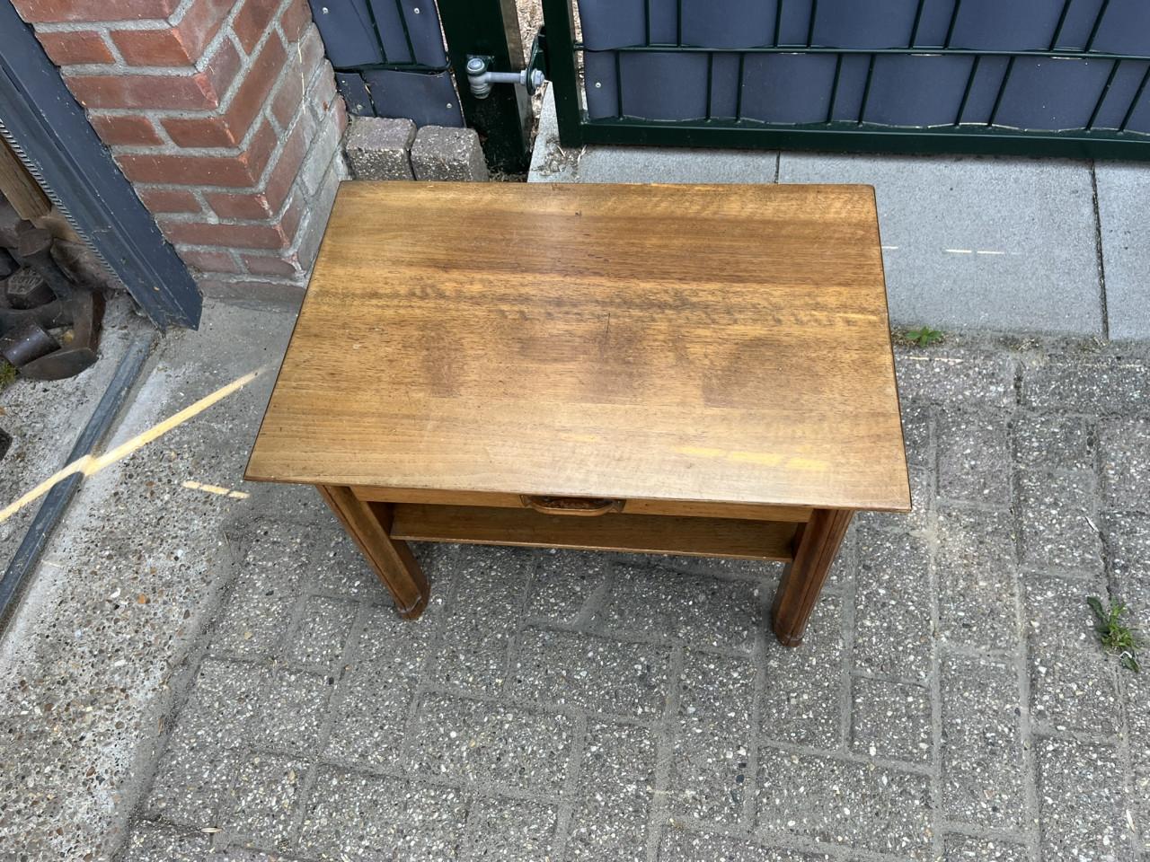 Deens teakhouten bijzettafeltje Vintage