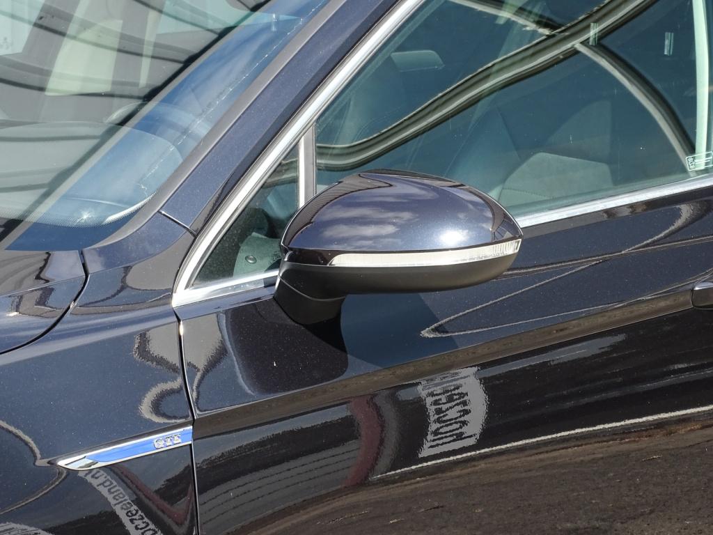 Volkswagen Passat variant 1.4 tsi gte connected series plus | pano | trekha