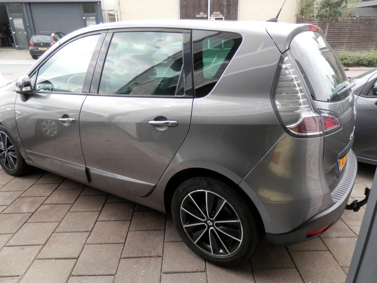Auto Garant Biedt Aan: Renault Scenic 2.0 Bose Automaat