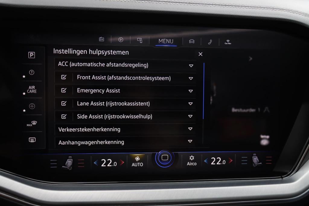 Volkswagen Touareg 3.0 tsi ehybrid 4motion black style 380pk tiptronic | so