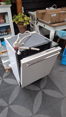 Inbouwvaatwasser Inventum, drie jaar oud