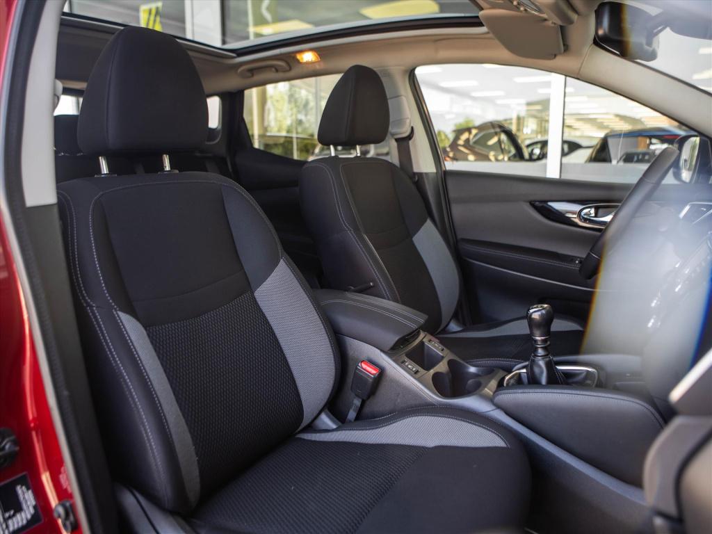 Nissan Qashqai 1.2 115 dig-t n-connecta | panoramadak | trekhaak | navigati