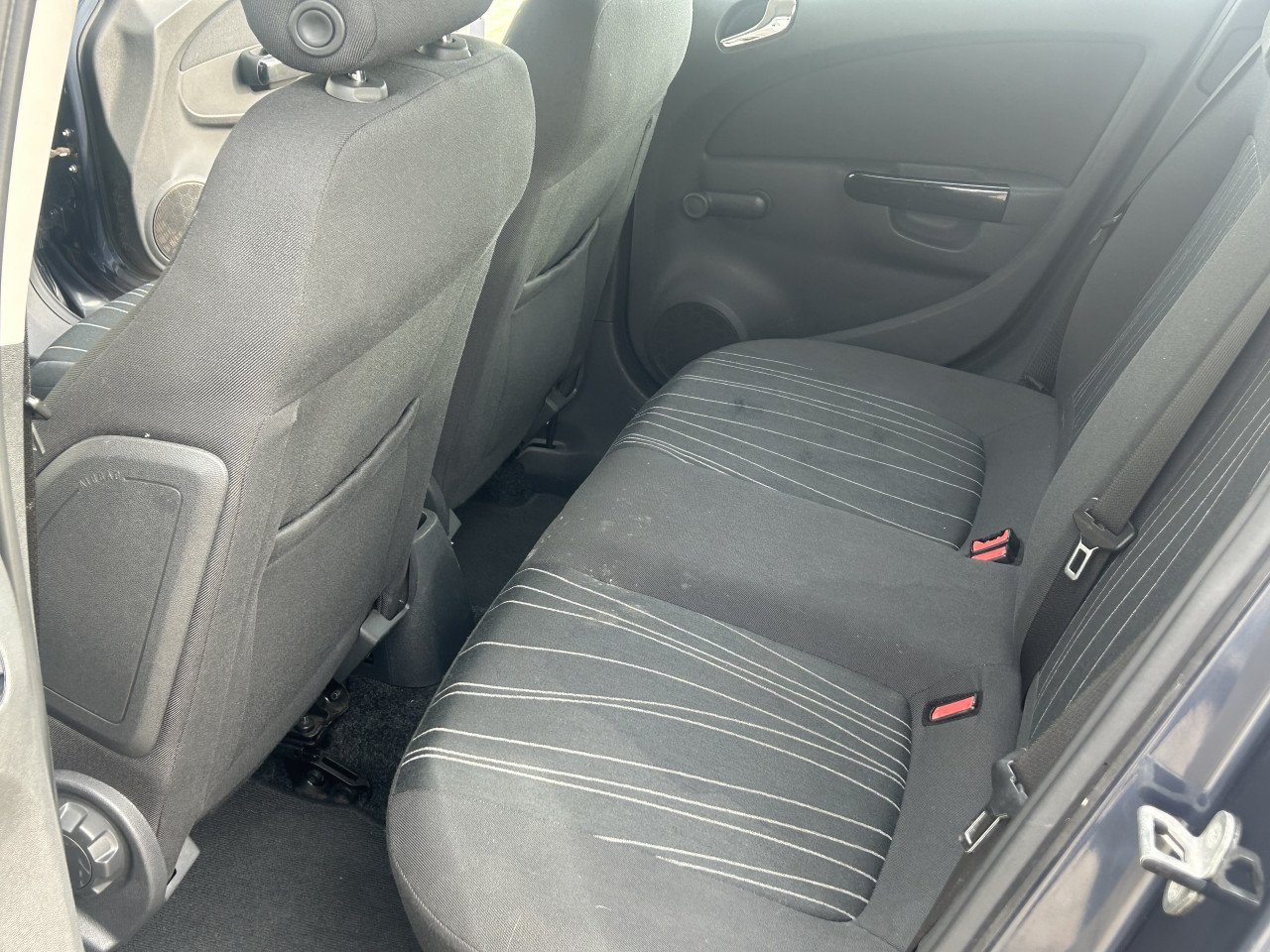 Opel Corsa 1.4.    BJ 2009.