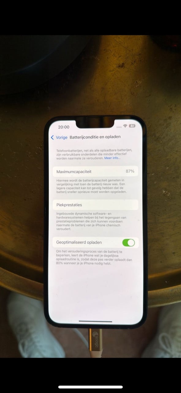 Aangeboden nette iPhone 14 zwart