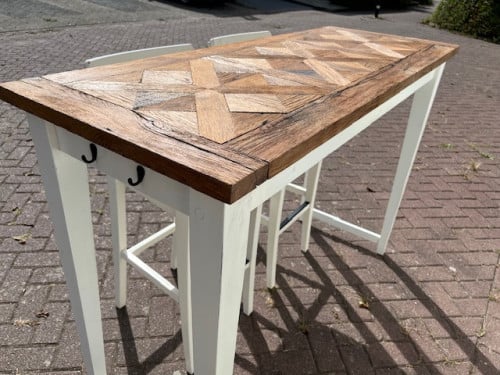 Bartafel met oud eiken ingelegd blad