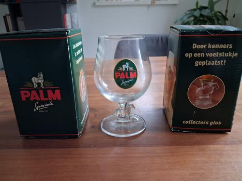 Palmglazen met paardenkoets. Nieuw in originele verpakking